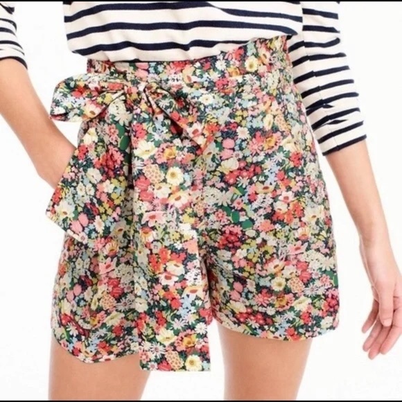 J. Crew Liberty of London Thorpe Tie Waist Shorts Size 0 Floral Preppy Resort - Picture 1 of 9